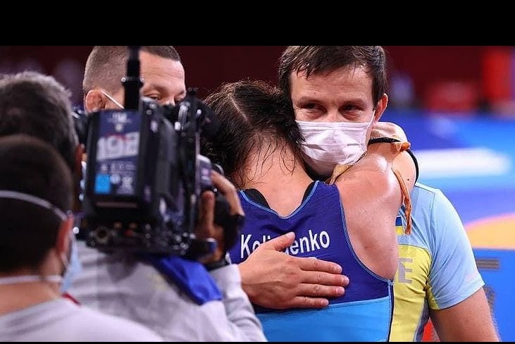 Українська призерка Олімпіади подарувала отриману квартиру тренеру, хоча сама без житла