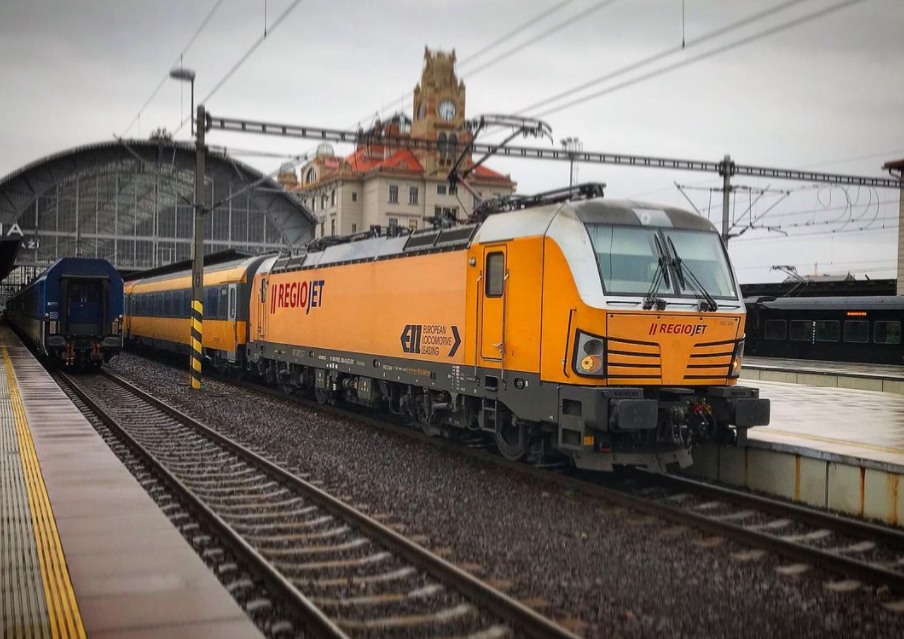 Між Києвом і Прагою пускають прямий поїзд: фото розкішних вагонів і ціни на квитки