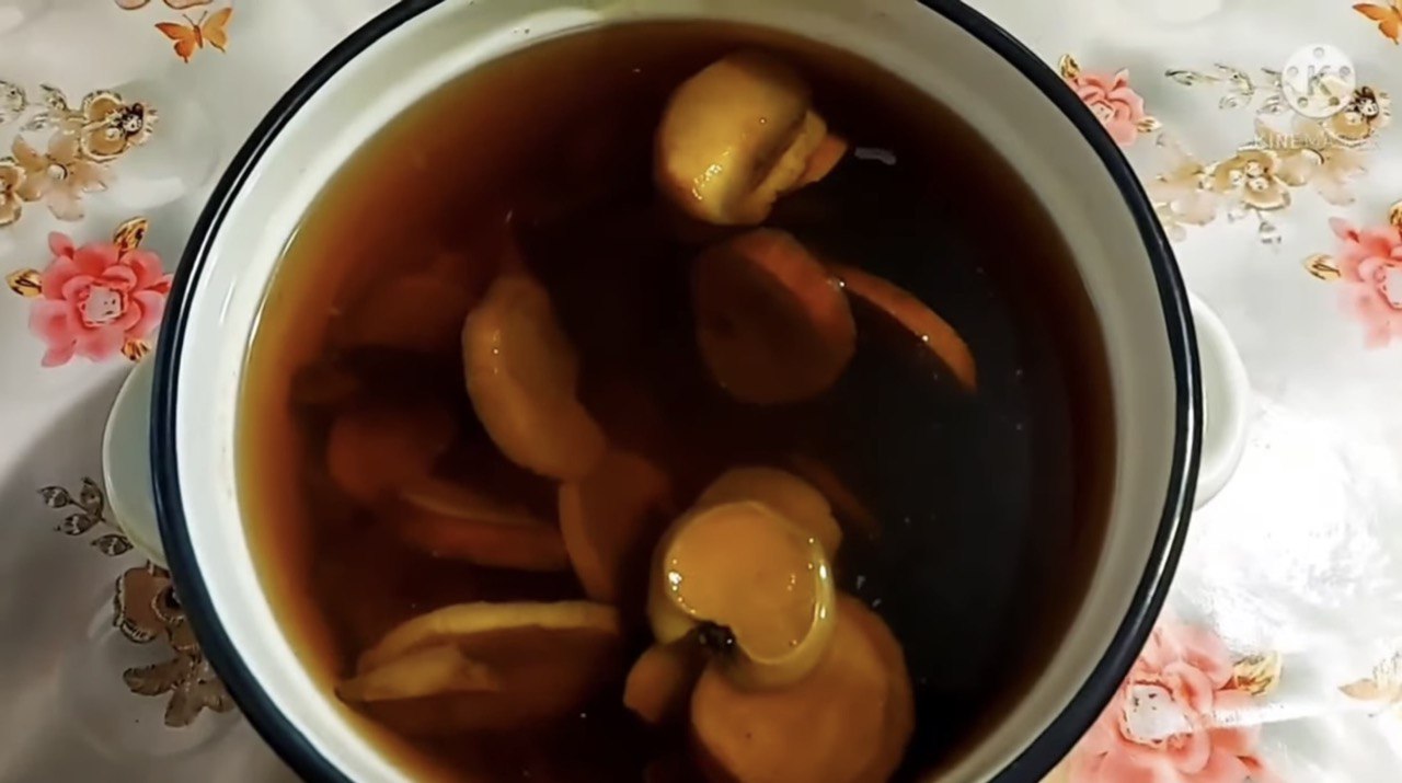 Узвар із сухофруктів на Святвечір: рецепт на п'ять літрів з фото і відео