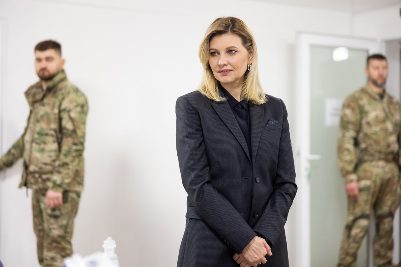 30 лучших образов Елены Зеленской за 2023 год