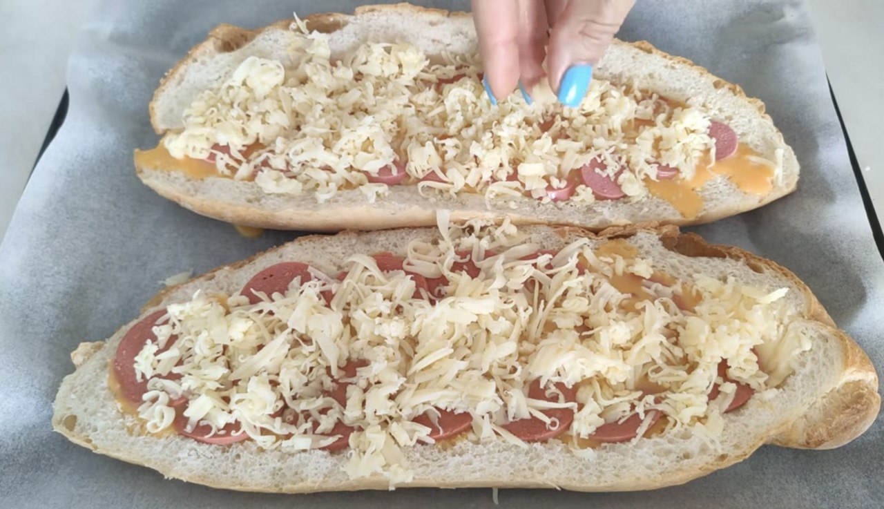 Смачний та ситний сніданок з вчорашнього хліба: простий покроковий рецепт