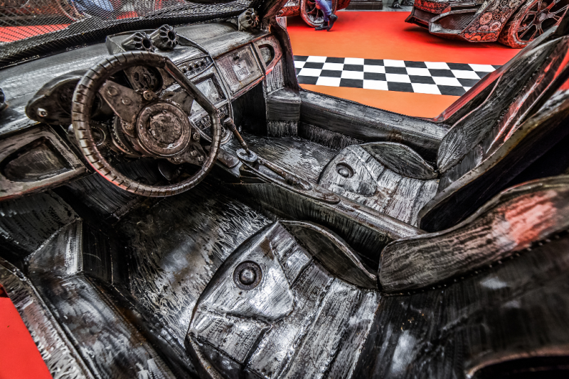 Из металлолома - в произведение искусства: киевляне смогут увидеть уникальную выставку стальных фигур