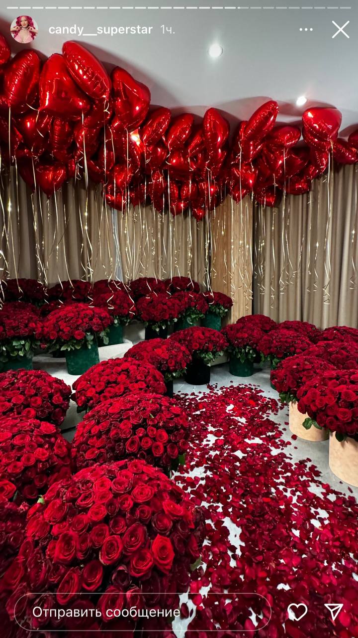 Кольцо за 1 миллион гривен и 5 тысяч роз. Украинская блогерша выходит замуж (видео)