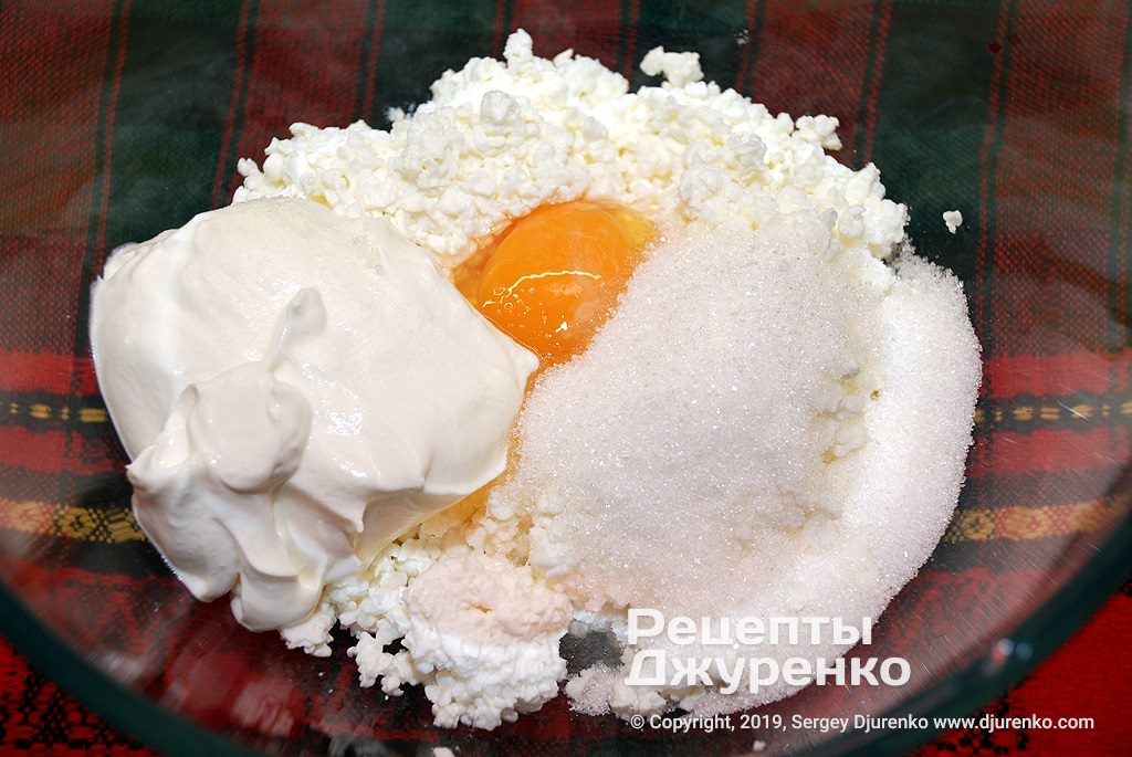 Кулинар раскрыл секрет королевской ватрушки - простого и быстрого пирога с творогом