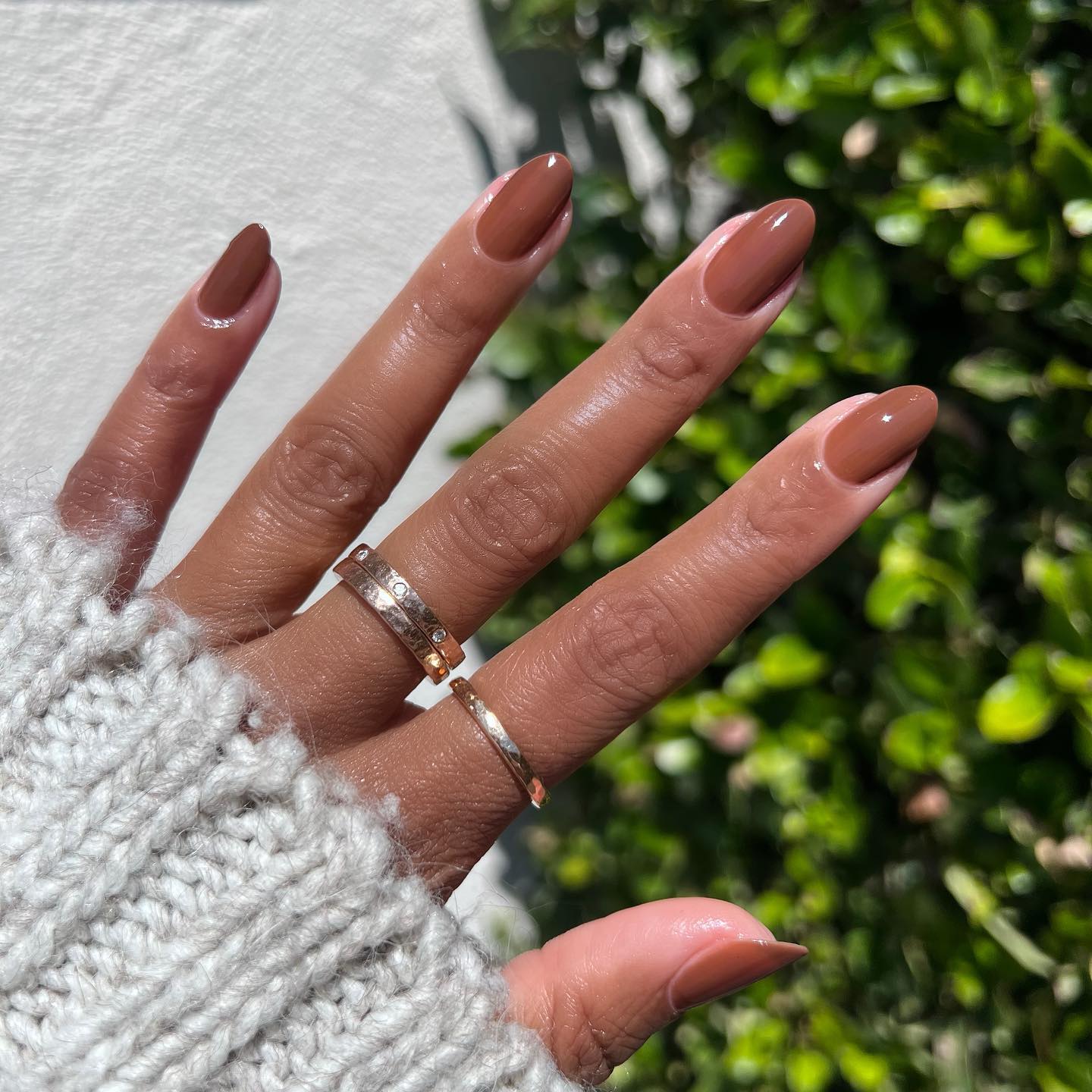 Какой маникюр сейчас в тренде: топ-7 цветов и дизайнов, которые станут абсолютными хитами осени