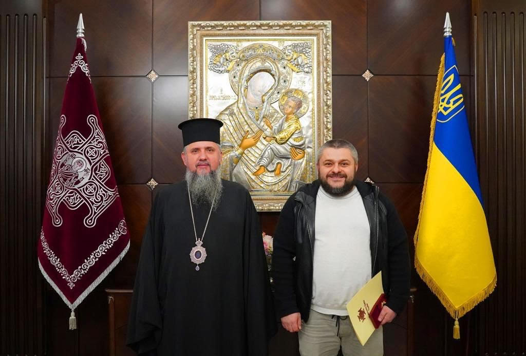 Відбудова історичної церкви в Прилуках. Епіфаній нагородив підприємця Коровченка