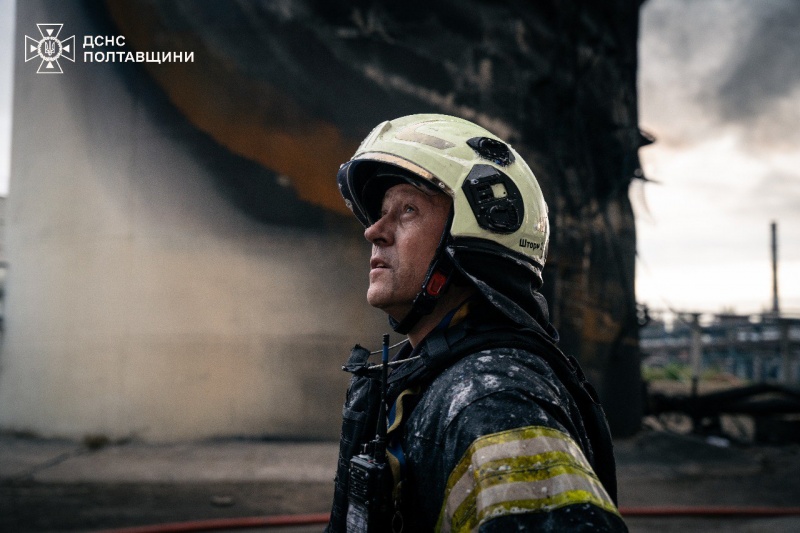 Massive attack on Kremenchuk: 40+ explosions, fires, and cluster bombs reported