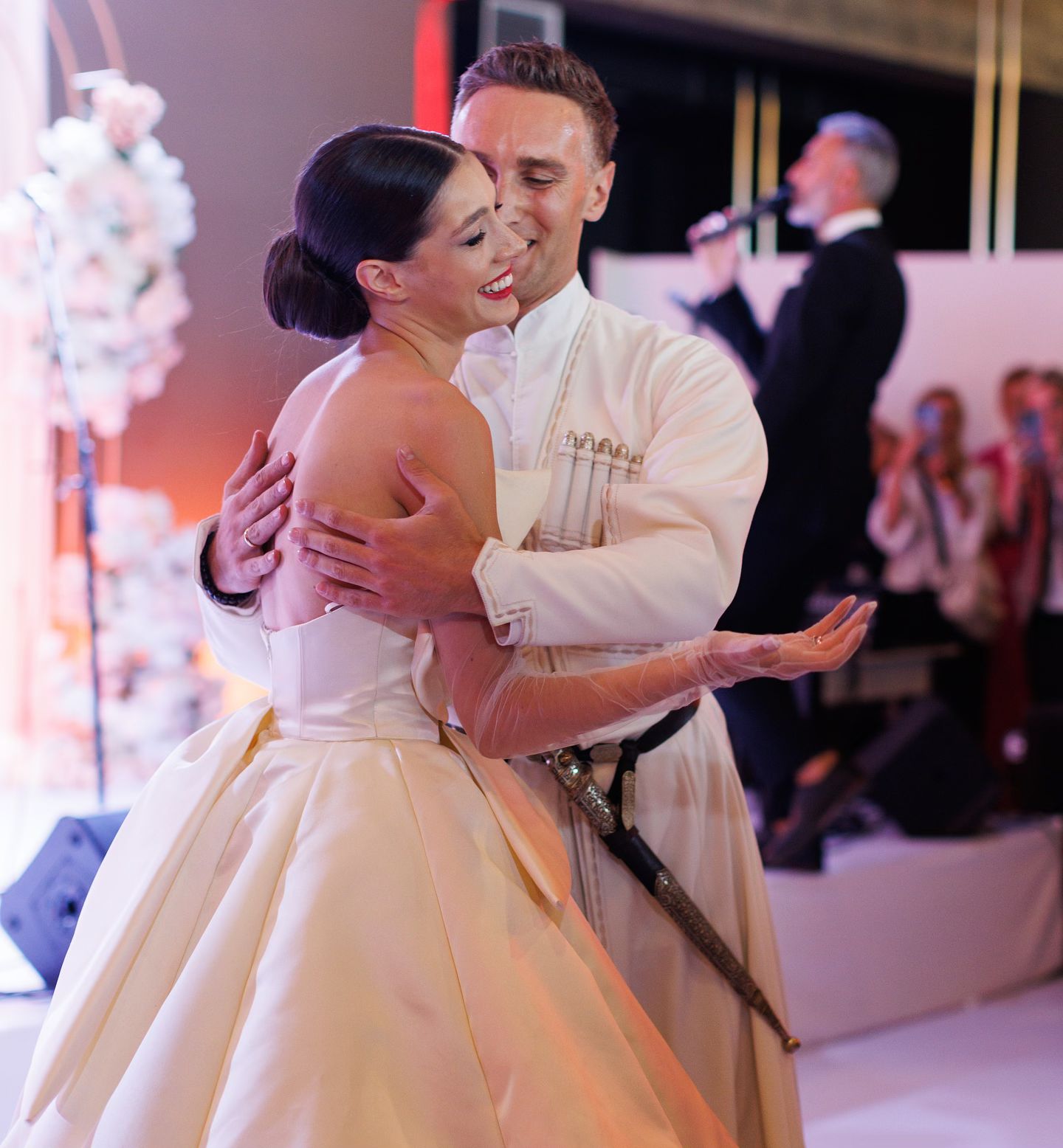 Бывший &quot;Холостяк&quot; Иракли Макацария и его красавица-жена ждут второго ребенка: нежные фото пары