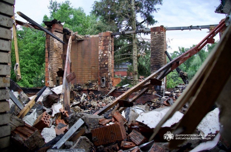 Dnipro experiences Russia's overnight attack with burning houses and damage