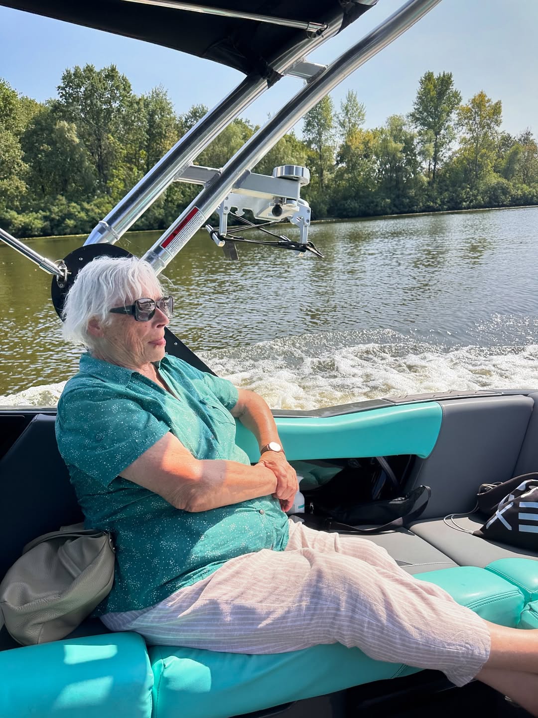 Катя Осадчая впервые показала бабушку, которой исполнилось 90 лет