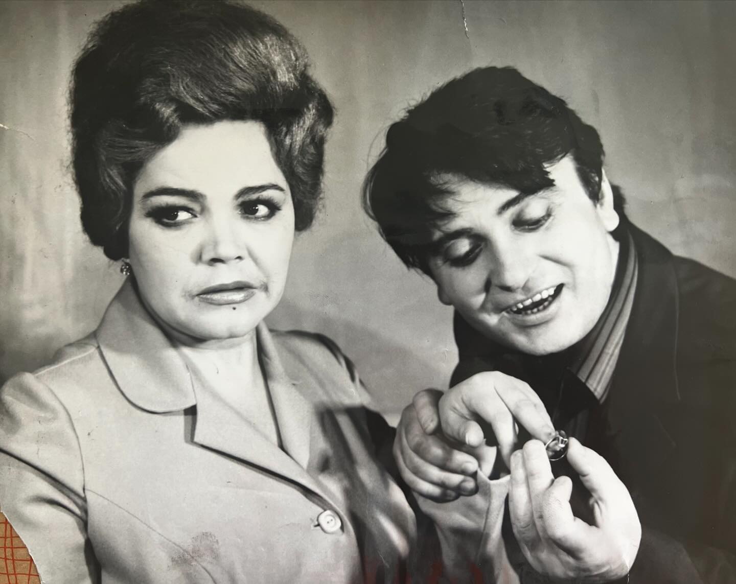 Ольга Сумская очаровала редкими фото покойной мамы в ее день рождения