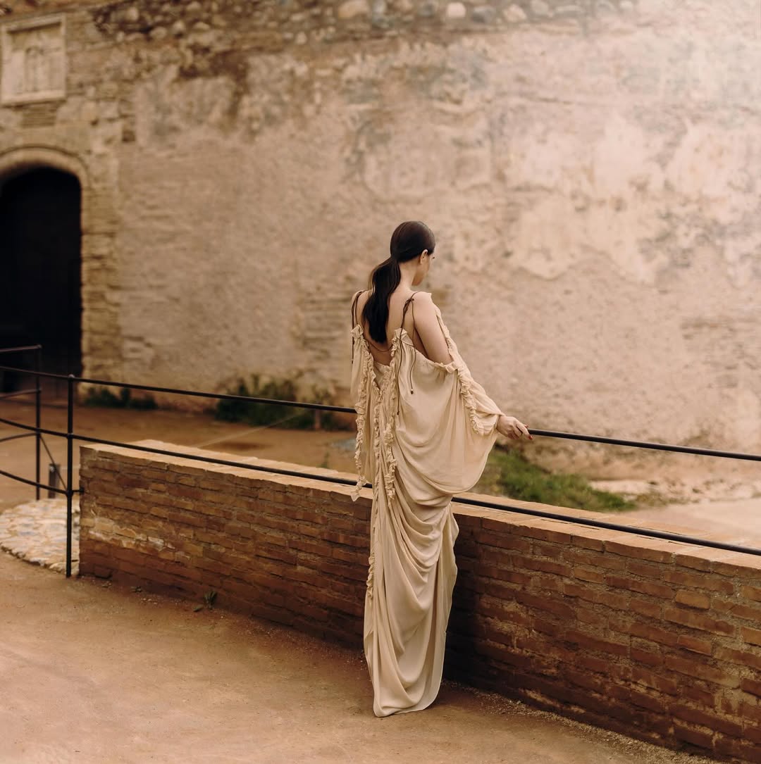 Сукня в стилі бохо: скільки коштує ефектний "лук" дружини Усика