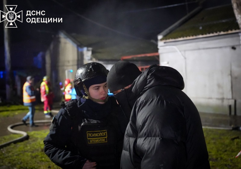 Russian attack on Odesa leaves woman dead under rubble