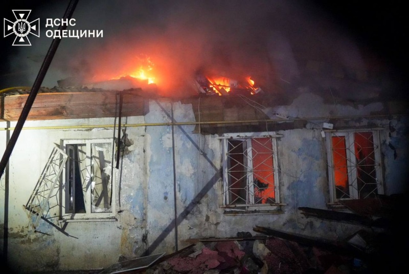 Russian attack on Odesa leaves woman dead under rubble