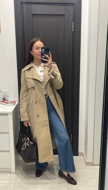 Как стильно носить тренч и кожаную куртку весной 2025: примеры от бывшей Остапчука