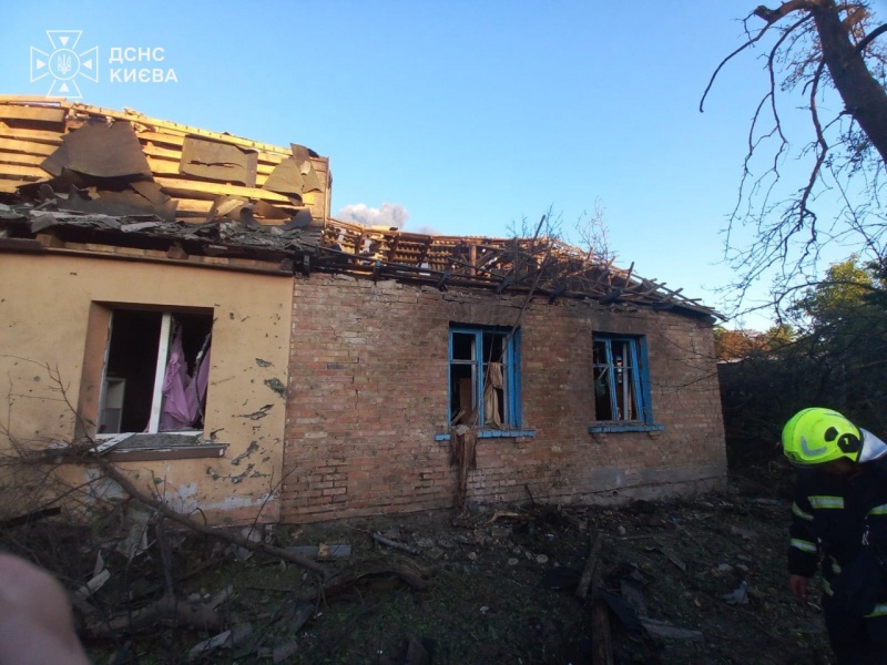 Kyiv apartment burns as Russian night attack causes structural collapse