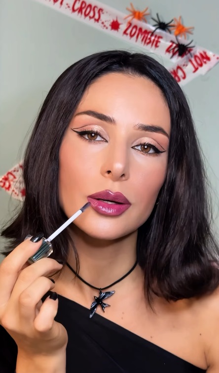 Как сделать макияж на Хэллоуин-2024: Злата Огневич поделилась своими лайфхаками (видео)