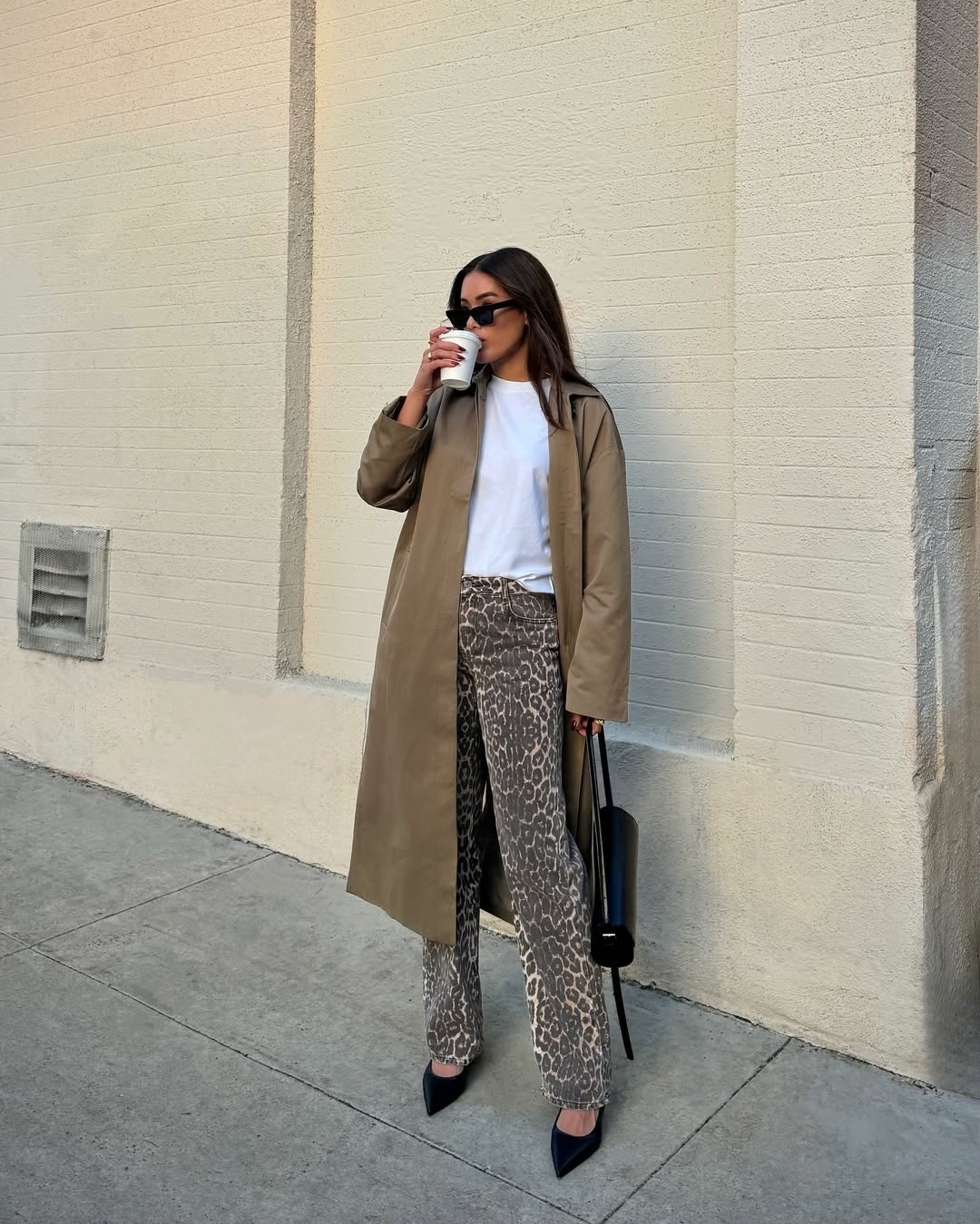 Як одягатися восени 2025, щоб бути в тренді: 6 стильних образів на кожен день