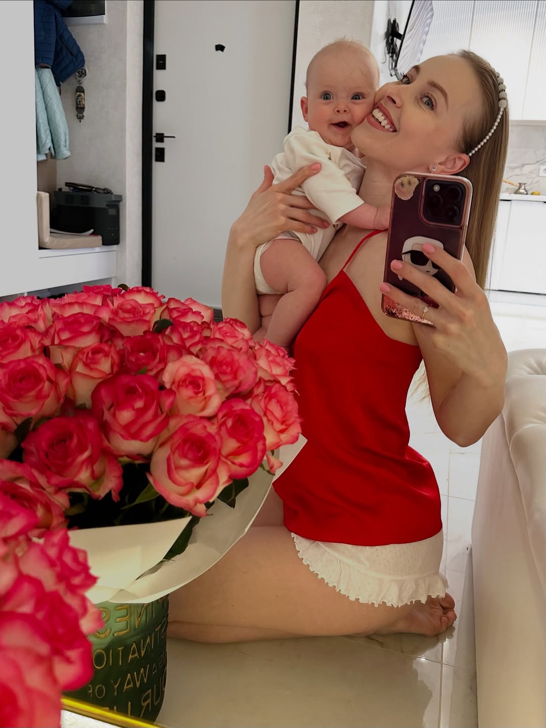 Звезда &quot;Кріпосної&quot; умилила фото с 5-месячной доченькой, имя которой до сих пор скрывает