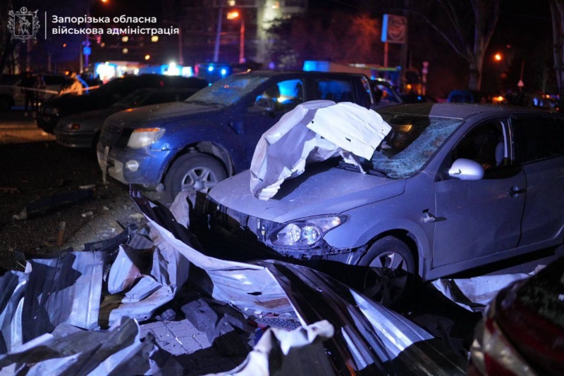 Russian forces strike Ukraine's Zaporizhzhia, targeting residential area and supermarket
