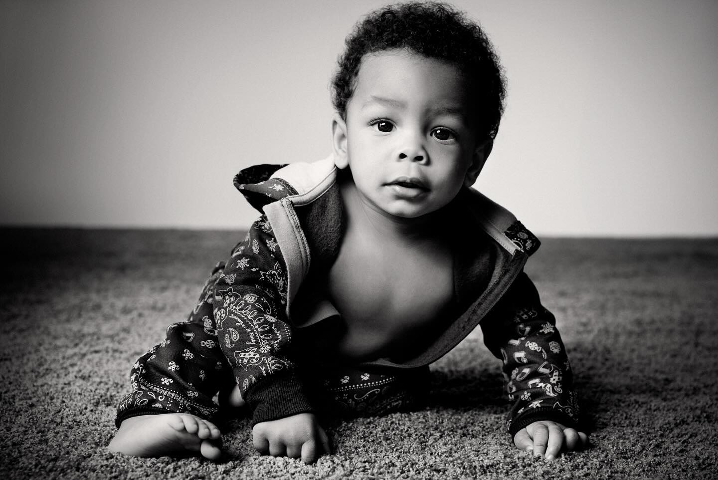 Рианна впервые за долгое время показала своих сыновей: как они выглядят (видео)