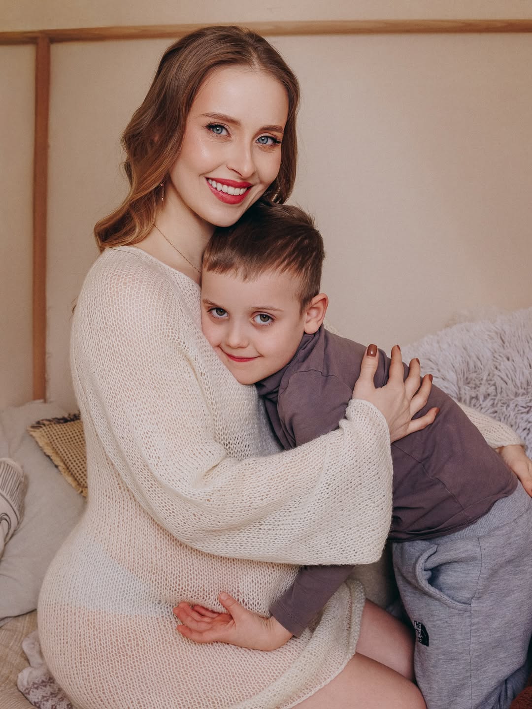 Зірка "Кріпосної" стала багатодітною мамою: стать та перше фото малюка