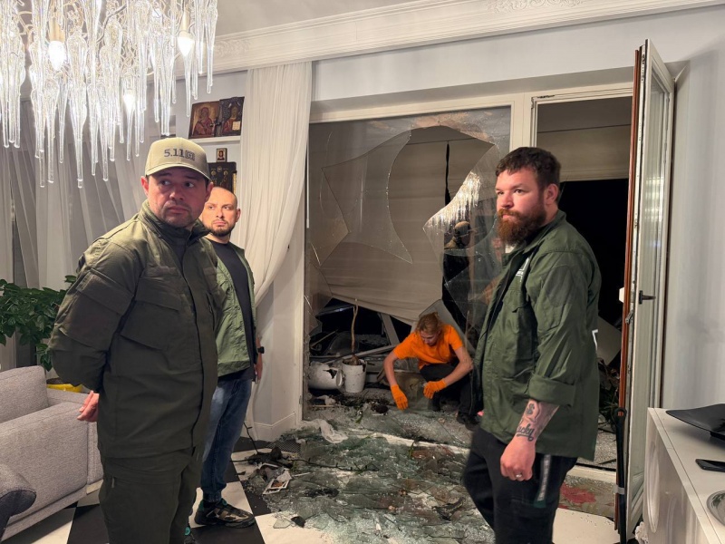 Russian strike damages homes in Odesa as apartment burns, woman injured