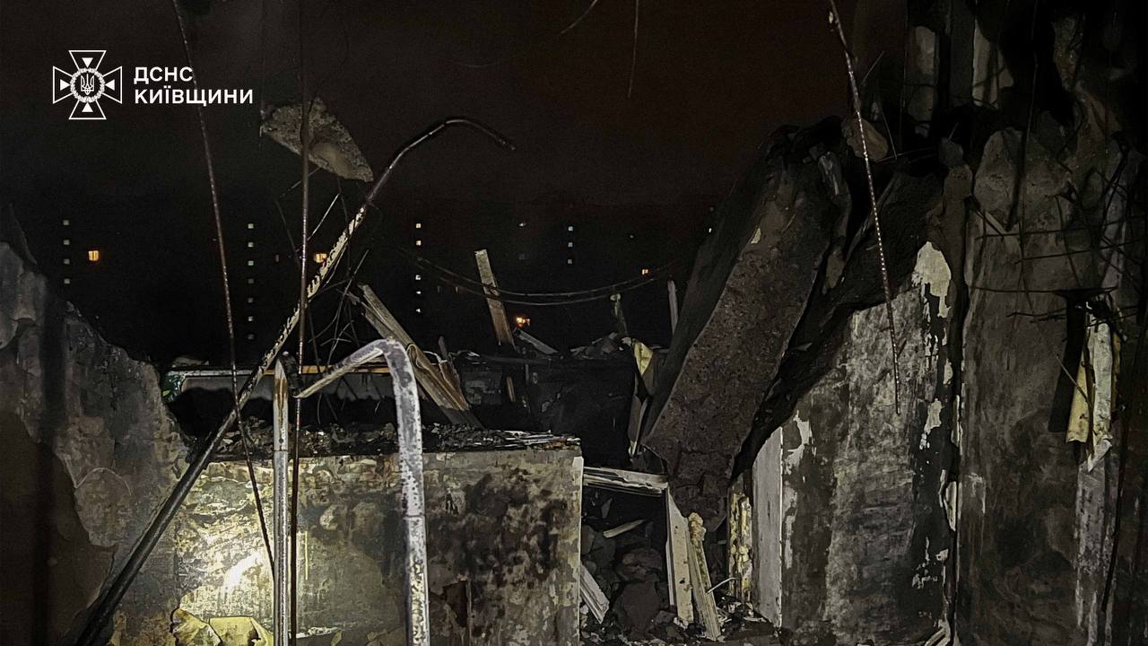 Снесло два этажа: ГСЧС показала последствия удара по дому в Броварах