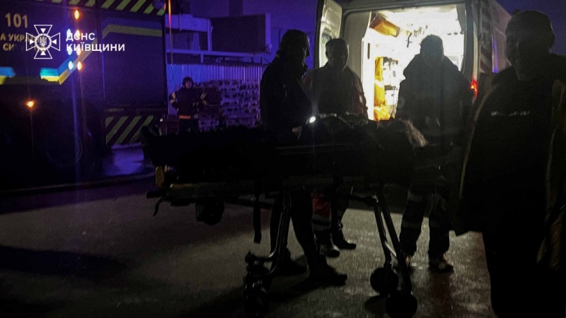 Russia strikes Vyshhorod leaving casualties and damaged high-rise: Consequences reported