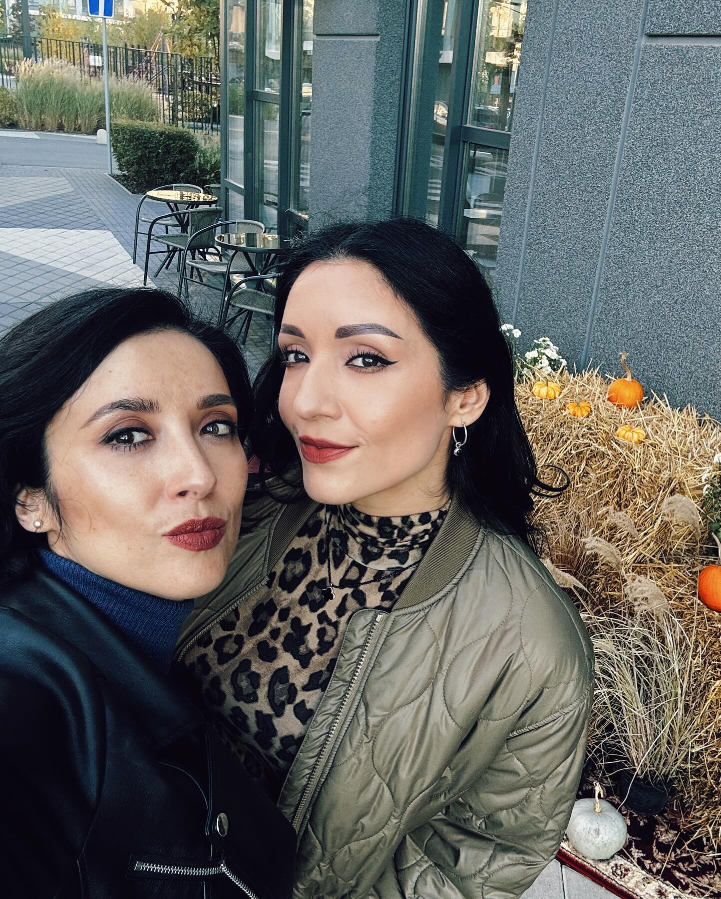 Завальська з "Алібі" чесно розповіла, чому вони із сестрою співали російською: "Це була норма"