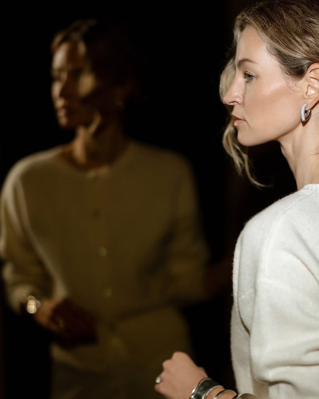 Total white look: элегантный образ на День Валентина, который сможет повторить каждая