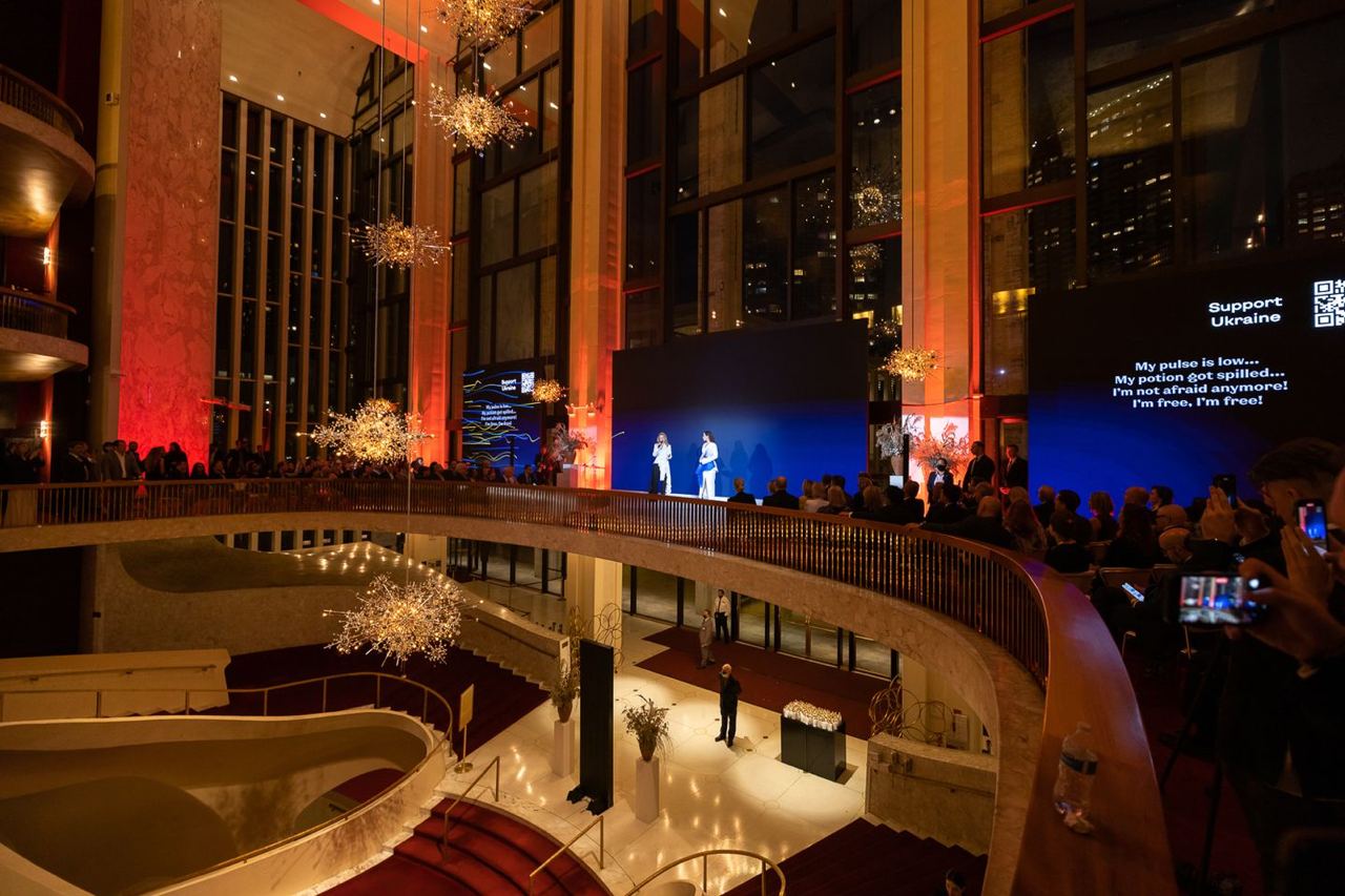 Зеленская поразила всех на звездной церемонии в Нью-Йорке: смотрите фото