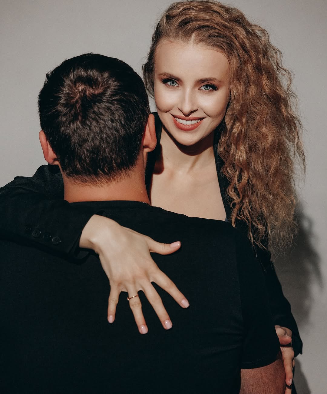 Звезда &quot;Кріпосної&quot; &quot;засветила&quot; загадочного возлюбленного, от которого родила доченьку