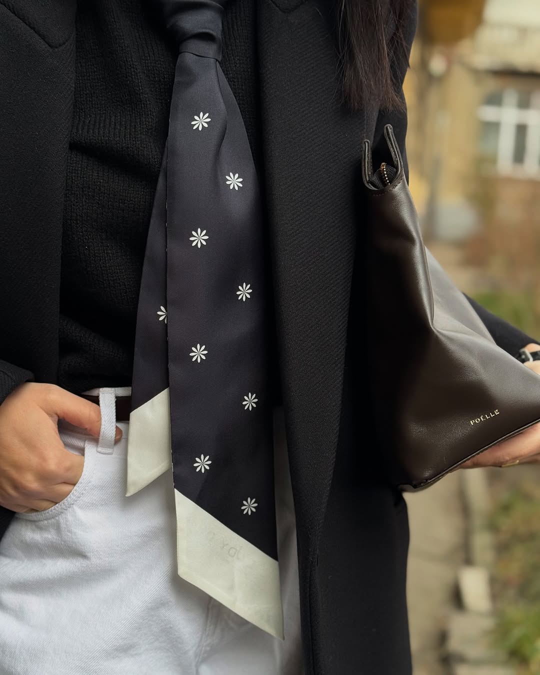 Білі джинси - тренд прямо зараз: як зробити їх яскравим акцентом в образі