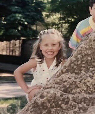 Як дві краплі води: Даша Квіткова вразила схожістю зі своїм сином на архівних фото