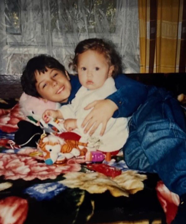 Як дві краплі води: Даша Квіткова вразила схожістю зі своїм сином на архівних фото