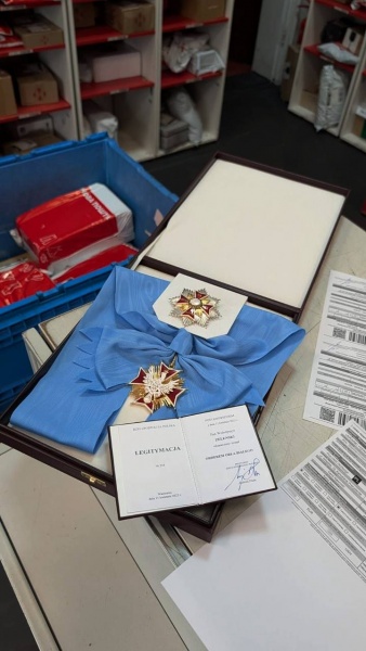 Zelenskyy sends Poland's highest honor back by mail after being stripped of award