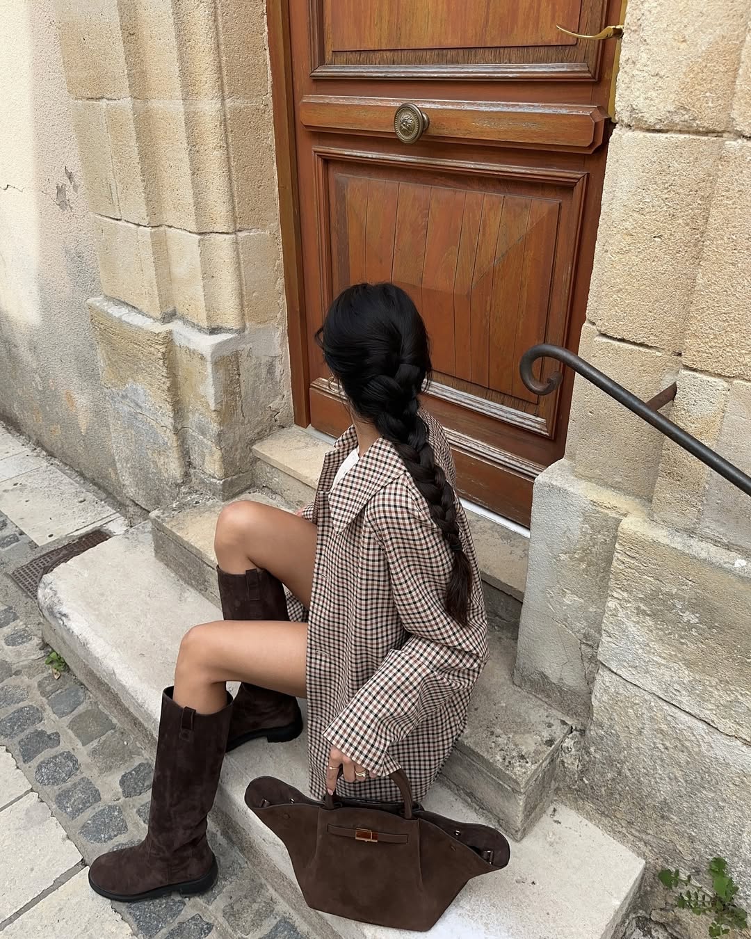 5 зимних трендов, которые будут носить все модницы: что будет актуально в 2026