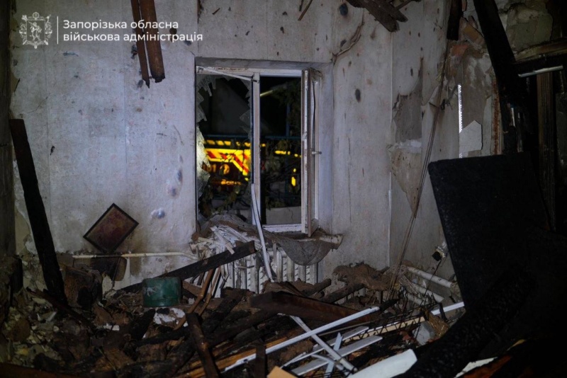 Russian strike devastates Zaporizhzhia, triggering fires and injuries