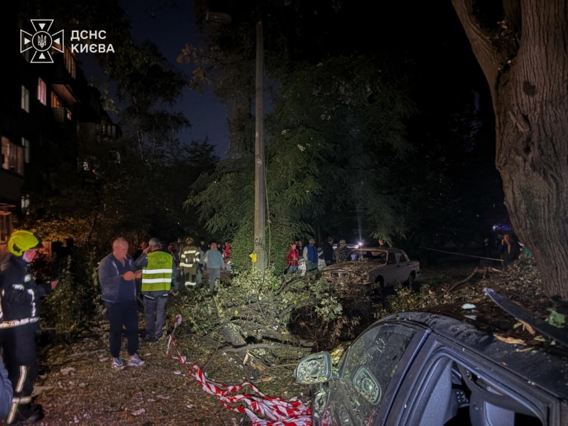 Russia strikes Kyiv's Lukianivka again, causing fresh destruction