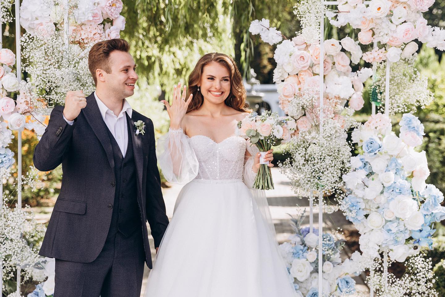 &quot;Виділила квартиру&quot;: відомий актор назвав ім'я ведучої, яка допомогла його рідним із Нікополя