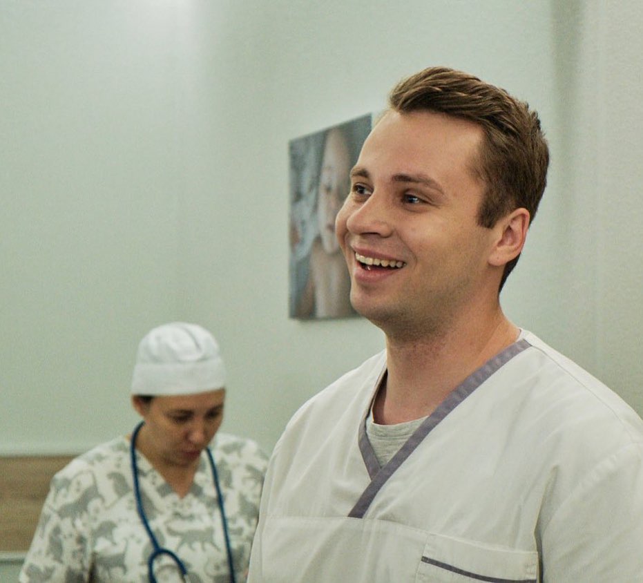 &quot;Виділила квартиру&quot;: відомий актор назвав ім'я ведучої, яка допомогла його рідним із Нікополя