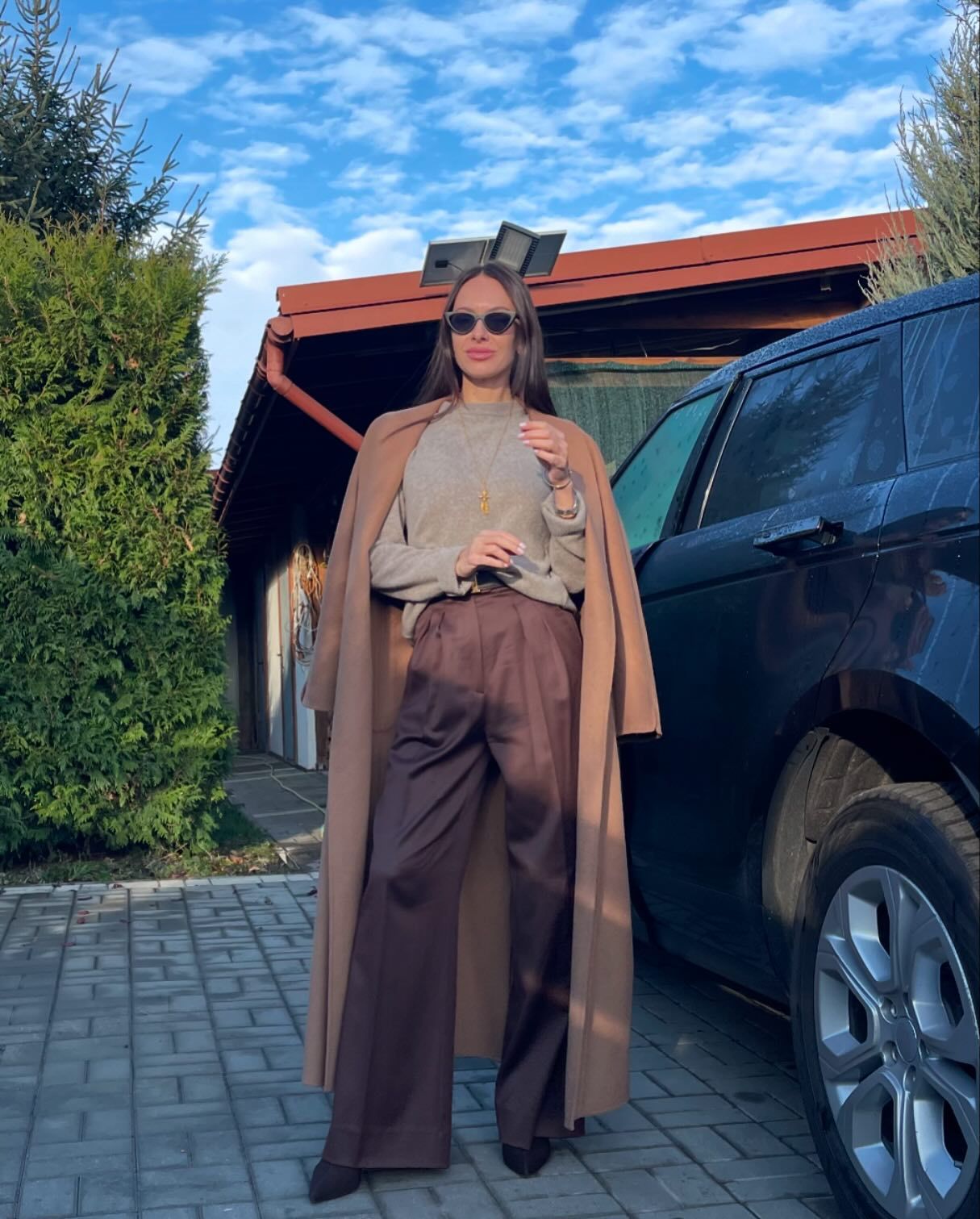 Теплое пальто на зиму: какие фасоны и тренды выбирают Злата Огневич, Кристина Горняк и жена Павлика