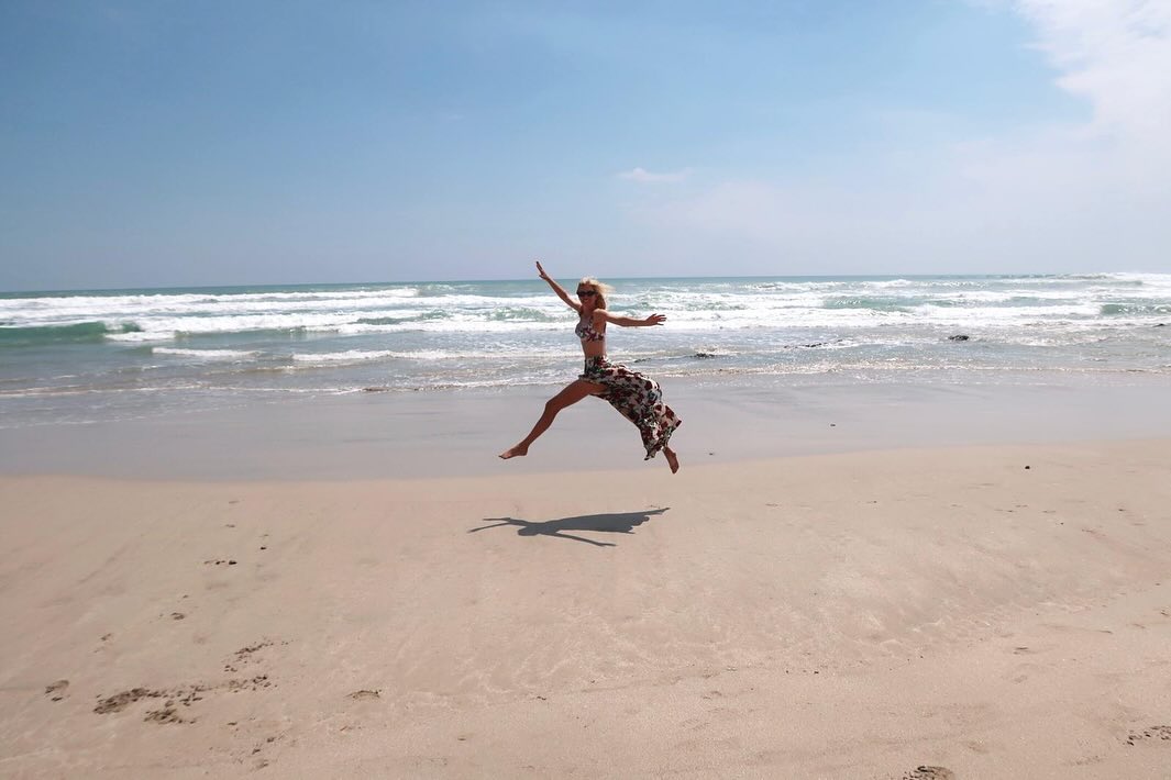 Иванка Трамп показала жаркие фото в купальнике: как она выглядит сейчас