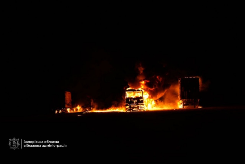 Russian forces launch massive strike on Zaporizhzhia: fire breaks out, several wounded