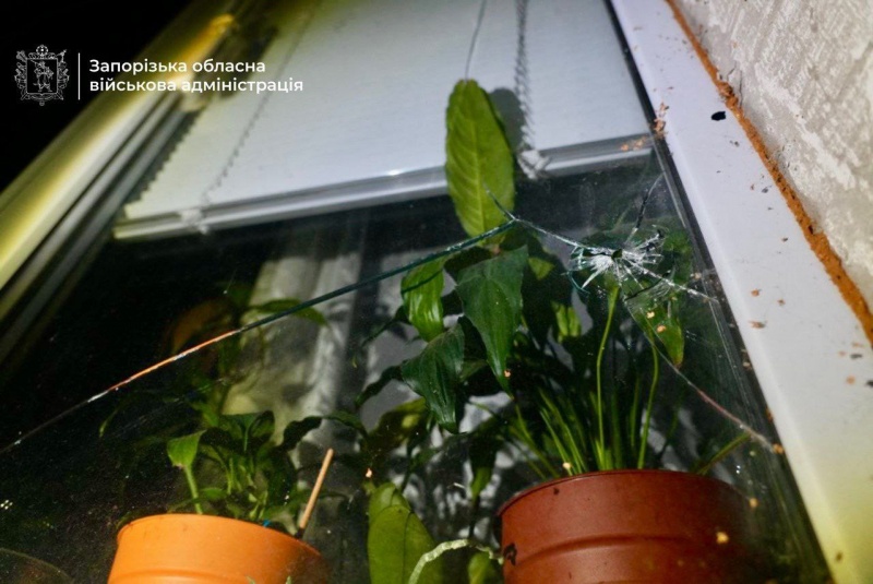 Russian forces launch massive strike on Zaporizhzhia: fire breaks out, several wounded