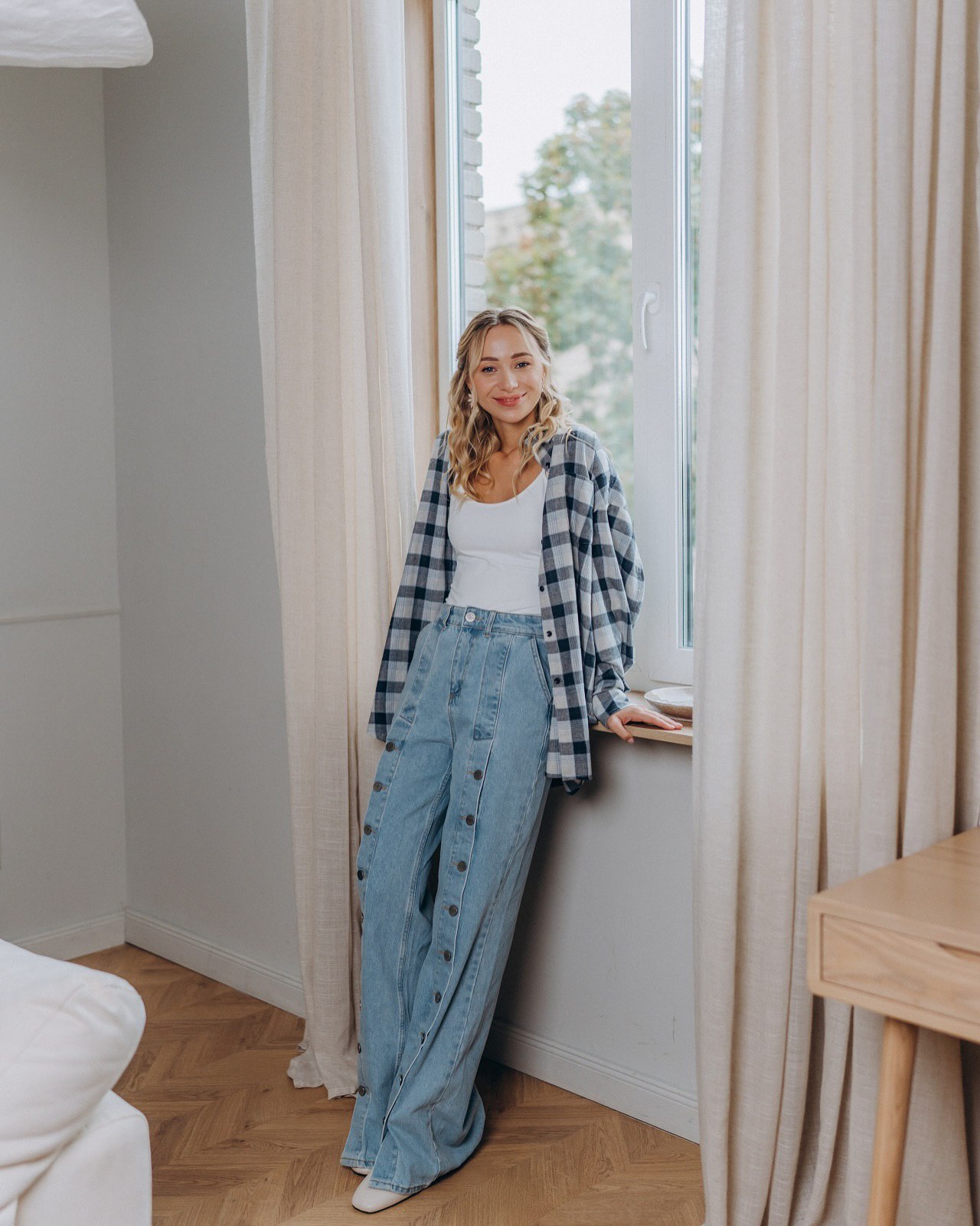 Звезды в восторге от этих фасонов джинсов: какие тренды выбирают Ефросинина, Магучих и Омаргалиева