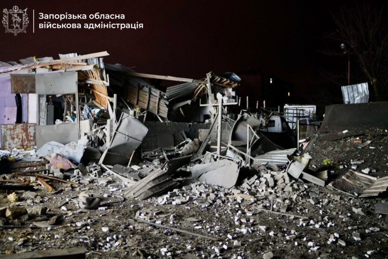 Zaporizhzhia hit overnight: Dozens of homes, school, and cars damaged