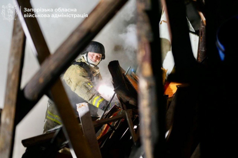 Zaporizhzhia hit overnight: Dozens of homes, school, and cars damaged