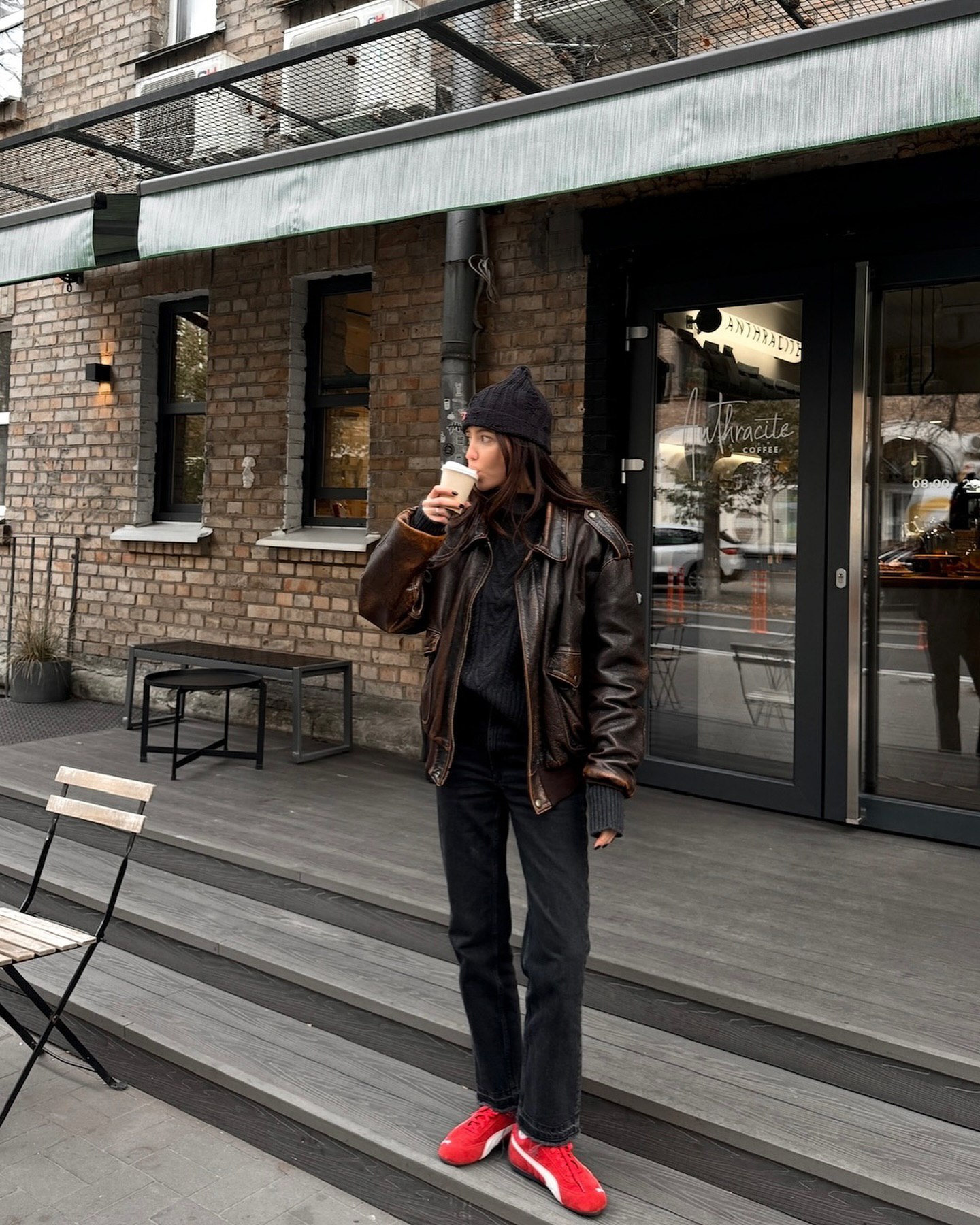 Тринчер и Дорофеева показали самые трендовые головные уборы этой зимы: как они выглядят